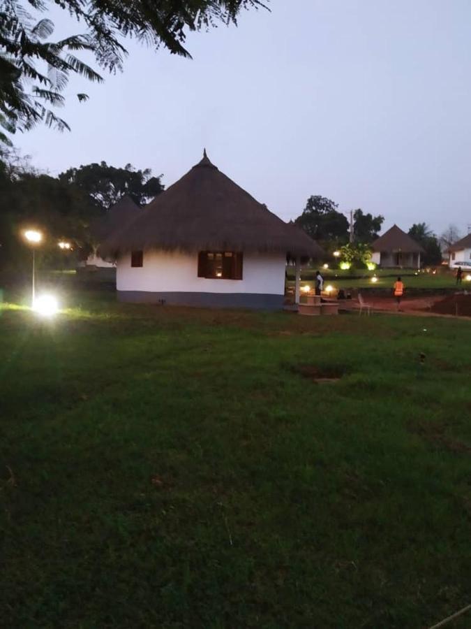 Village Noah Yaoundé Exterior foto