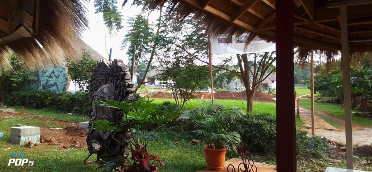 Village Noah Yaoundé Exterior foto